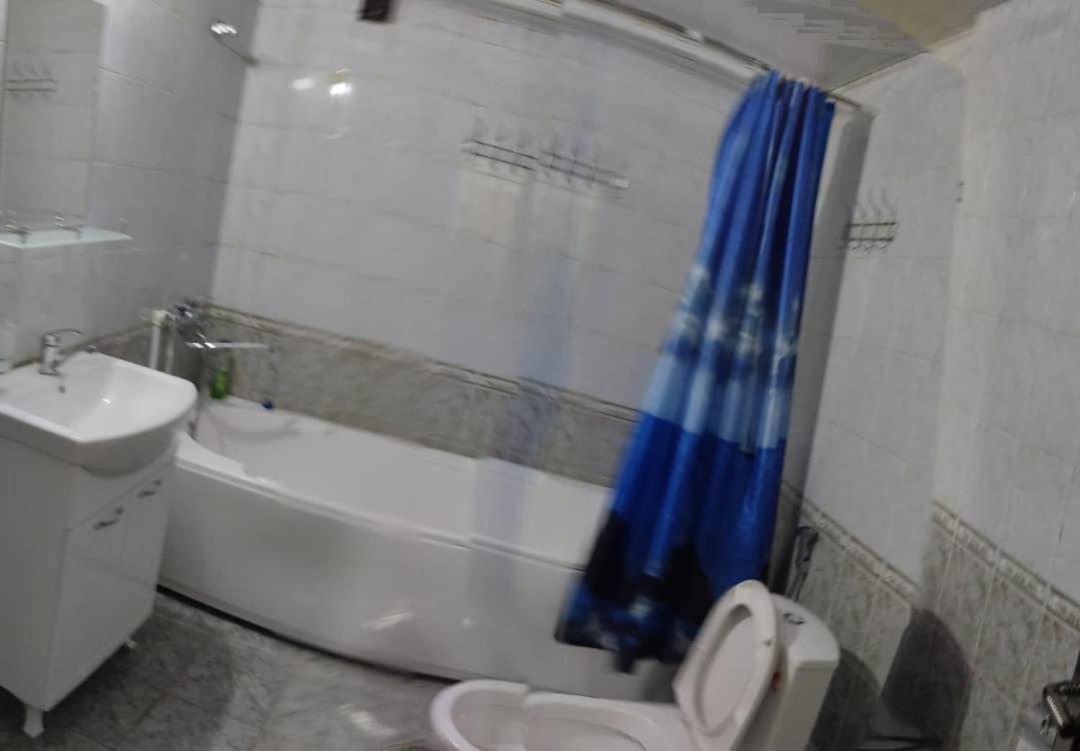 Hotel Nehal Kamal ทาชเคนต์ ภายนอก รูปภาพ