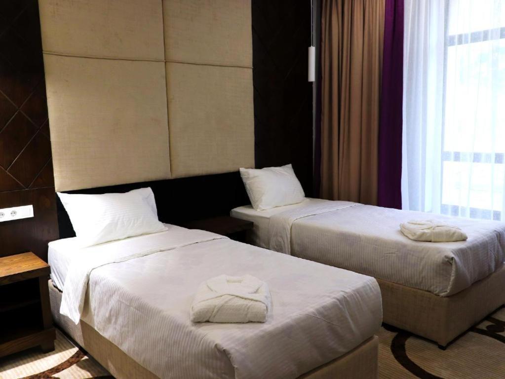 Hotel Nehal Kamal ทาชเคนต์ ภายนอก รูปภาพ
