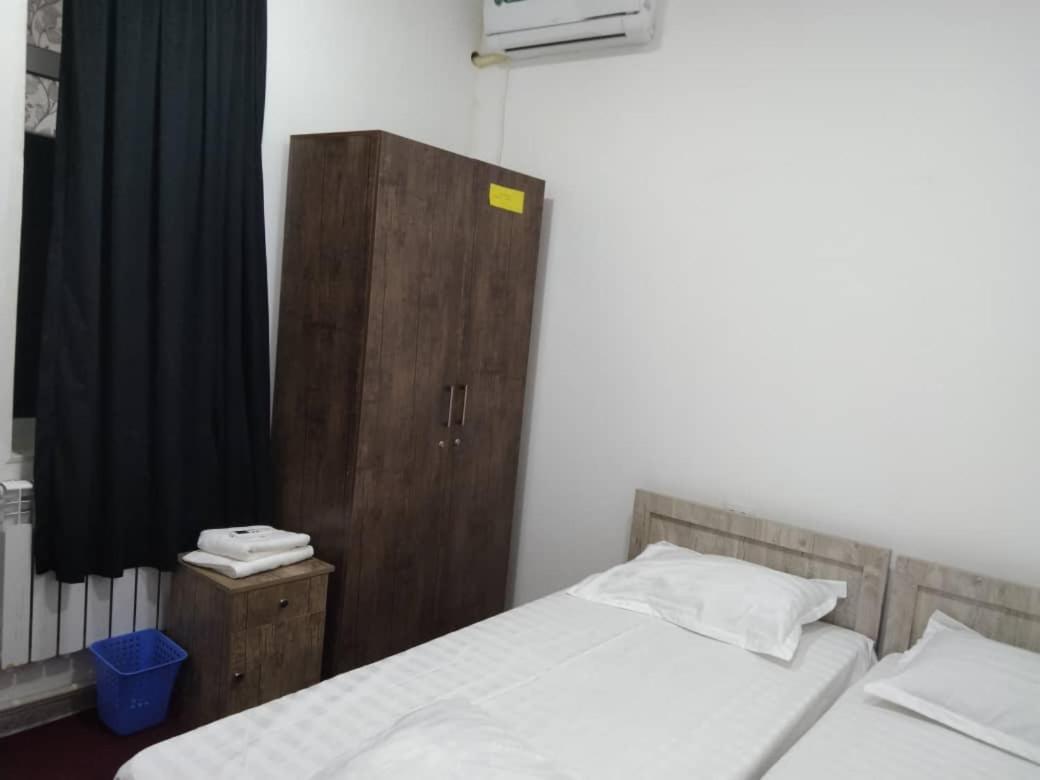 Hotel Nehal Kamal ทาชเคนต์ ภายนอก รูปภาพ